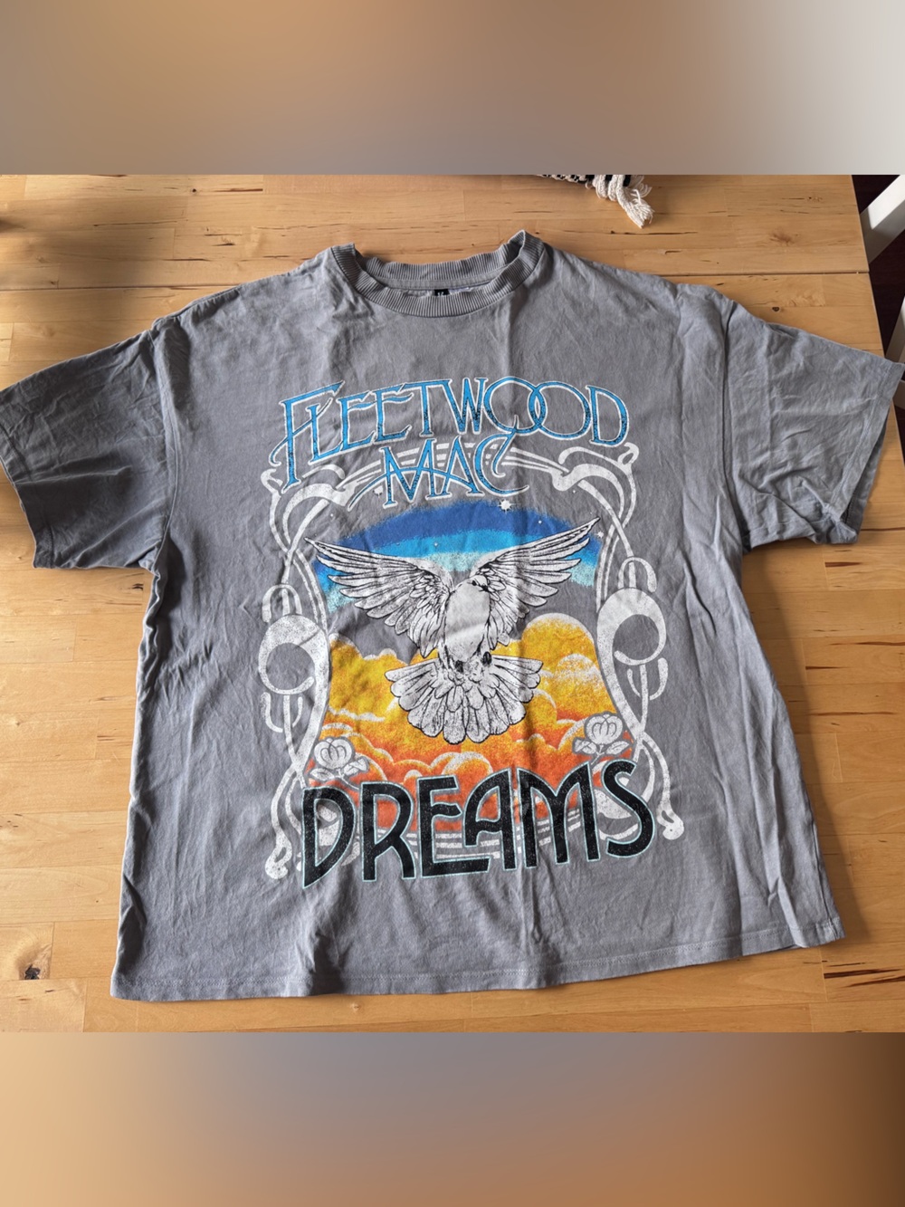 FLEETWOOD MAC 'Dreams' Graphic Tee - Gray